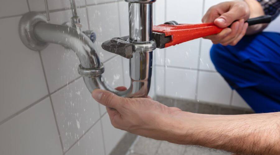 Expert burst pipe repair services in West Simsbury, CT